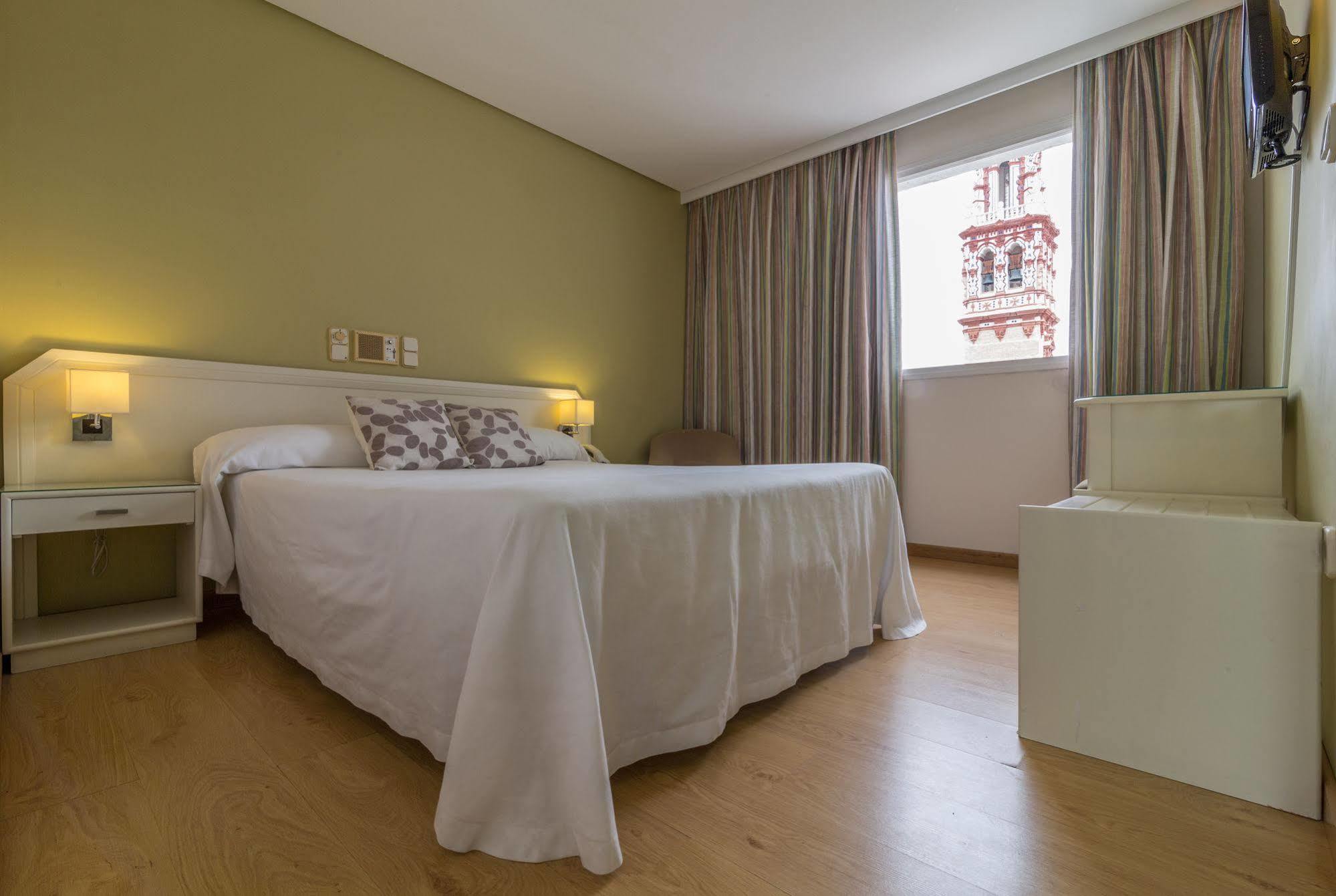 Hotel Plateria Écija Dış mekan fotoğraf